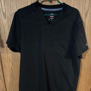 Dickies Men’s scrub shirt
